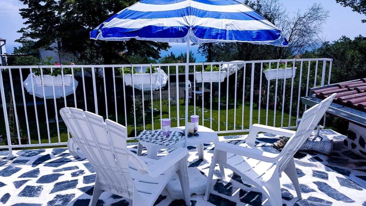 Simada Blue Guesthouse غولدن ساندز المظهر الخارجي الصورة