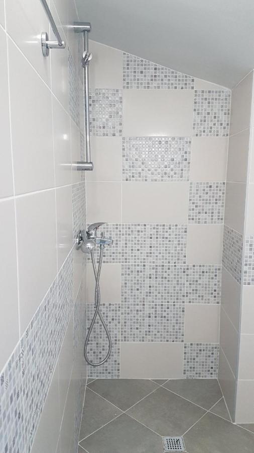Simada Blue Guesthouse غولدن ساندز المظهر الخارجي الصورة