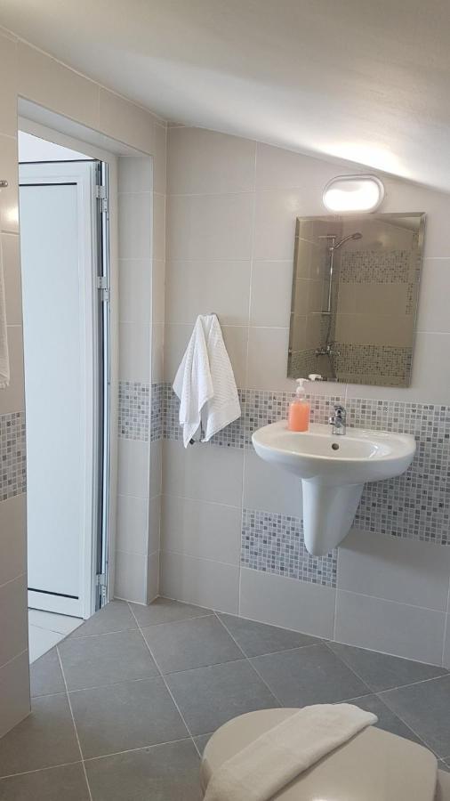 Simada Blue Guesthouse غولدن ساندز المظهر الخارجي الصورة