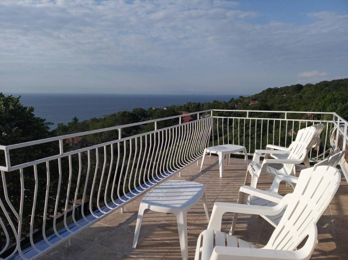 Simada Blue Guesthouse غولدن ساندز المظهر الخارجي الصورة