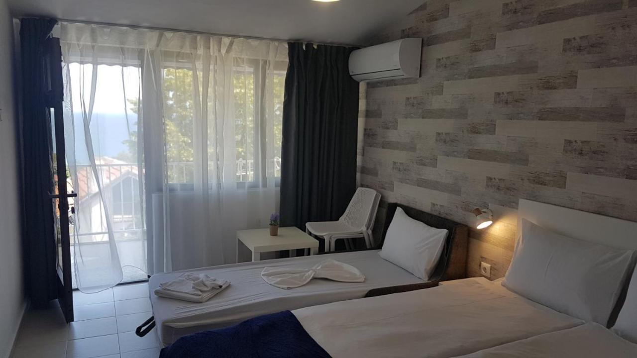 Simada Blue Guesthouse غولدن ساندز المظهر الخارجي الصورة