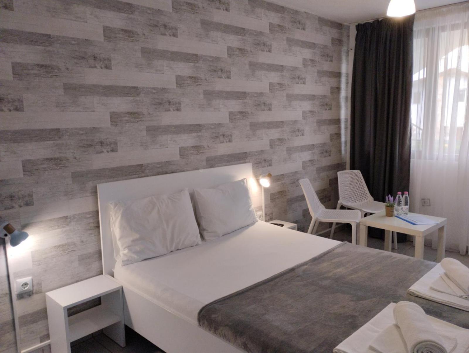 Simada Blue Guesthouse غولدن ساندز المظهر الخارجي الصورة