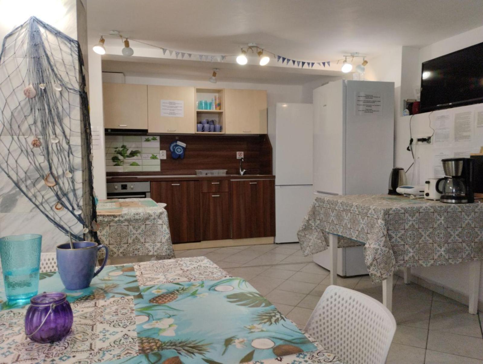 Simada Blue Guesthouse غولدن ساندز المظهر الخارجي الصورة