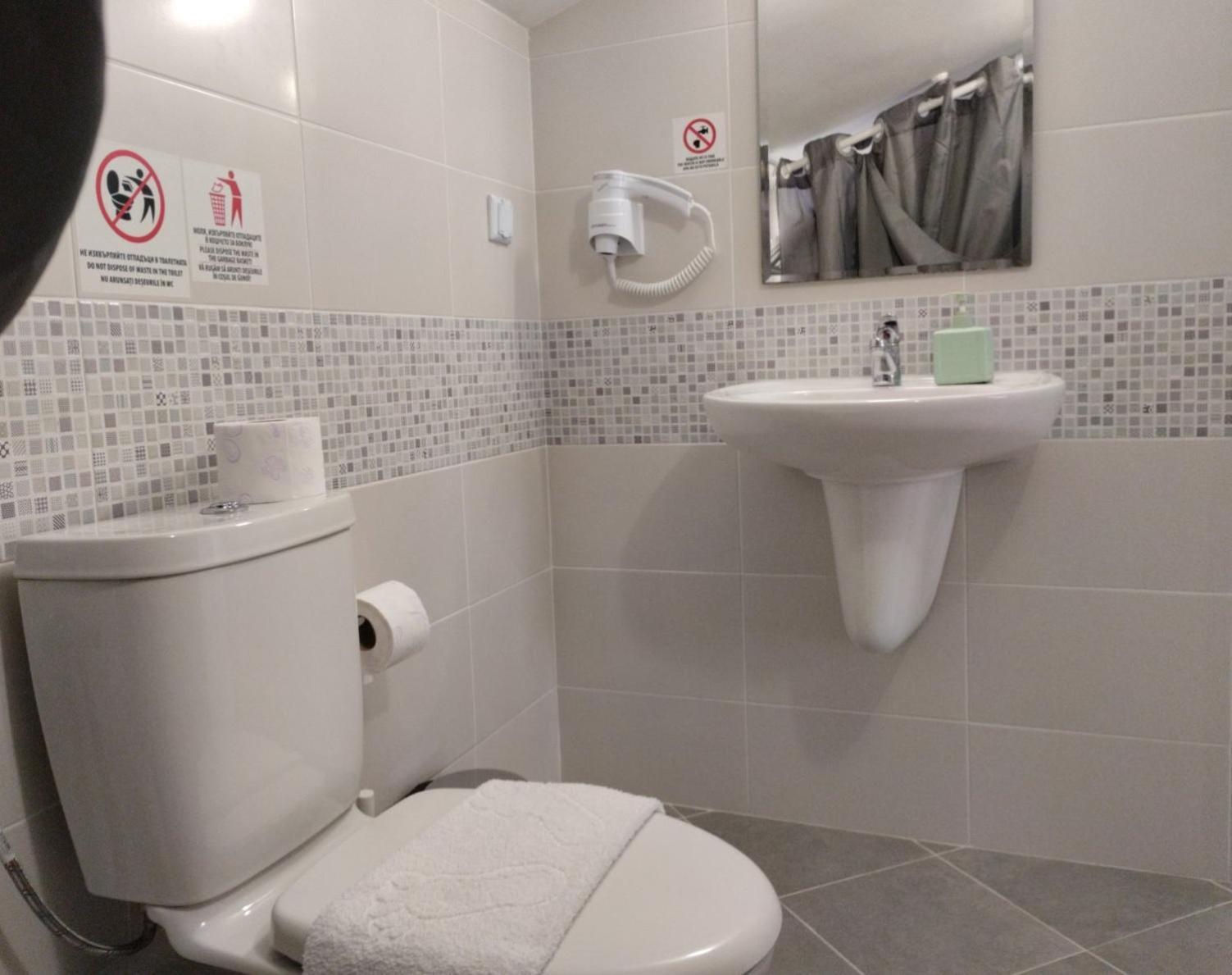 Simada Blue Guesthouse غولدن ساندز المظهر الخارجي الصورة