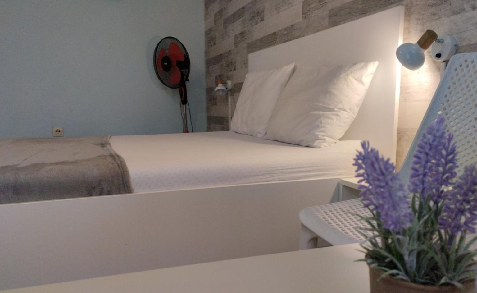 Simada Blue Guesthouse غولدن ساندز المظهر الخارجي الصورة
